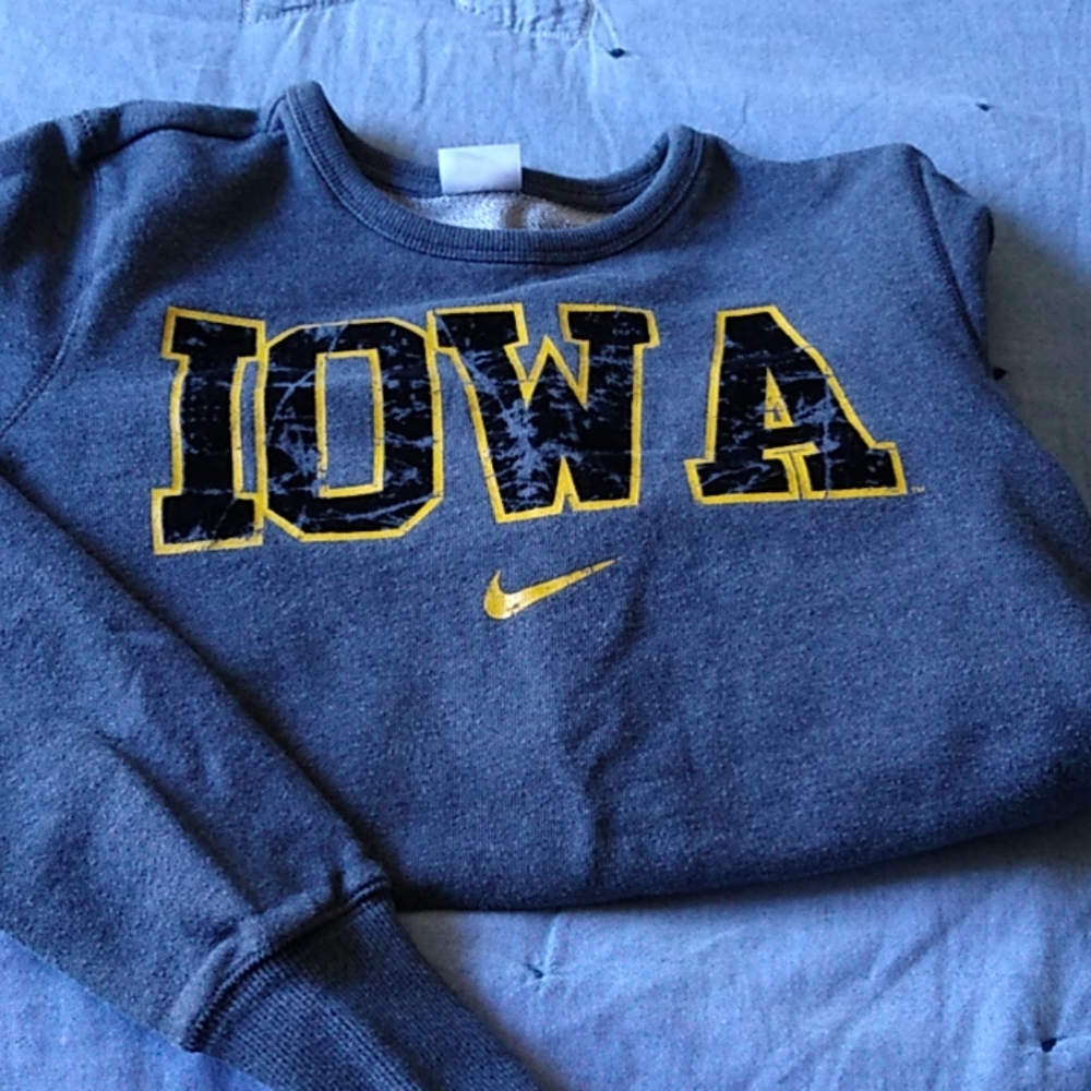 Nike Iowa Hawkeye Sweatshirt